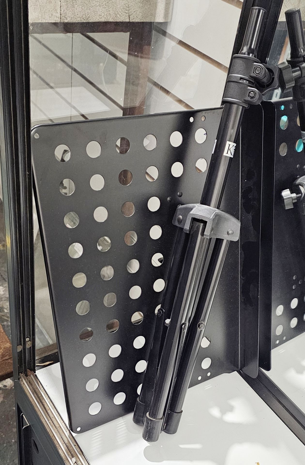 Elkhart series II tenor saxophone, serial no.4025702, fitted in a black Secondwind hard case and a - Image 3 of 3