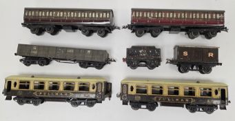 Hornby 0 Gauge 2x No 2 LMS Suburban Coaches, 1st/3rd composite no.9908, GW Loco coal wagons No.
