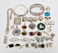 Pair silver and tiger's eye chain pattern cufflinks, silver coloured metal earrings, rings and other