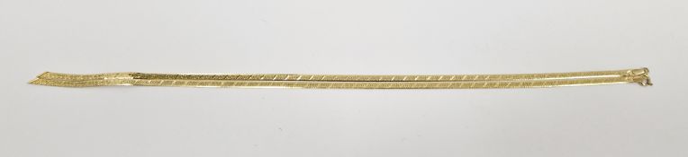 9ct gold brick link necklace of textured tassel design, 3.9g approx