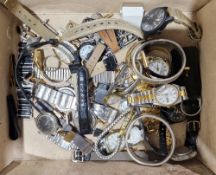 Quantity of assorted watches including a gents Tissot automatic stainless steel strapwatch, a