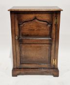 Titchmarsh & Goodwin oak cabinet in the 18th century manner, the panel door opening to an
