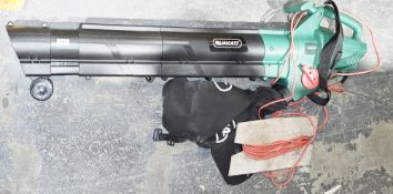 Qualcast three- in-one garden vac YT623105X