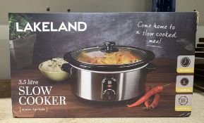 Boxed Lakeland 3.5l slow cooker