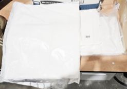 Approx five damask banqueting cloths and five linen napkins