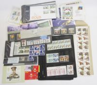 GB stamps: With face value of £260 plus, boxed accumulation of mostly QEII unmounted mint decimal
