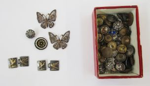 Quantity of assorted vintage buttons to include butterfly shapes, painted and decorated with
