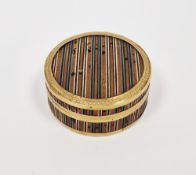 French tortoiseshell, yellow-metal and vernis martin circular snuff-box, late 18th century,