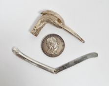 Silver parasol handle, possibly E Blumenstein & Co, London 1906, modelled as a heron's head with