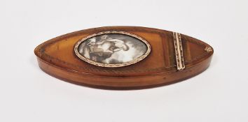 Lunette-shaped pressed horn yellow-metal mounted snuff-box, circa 1800, the cover inset with an oval