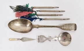 Victorian silver fiddle and thread pattern tablespoon, a Norwegian 830 standard spoon by F Juhls,