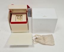 Lady's Omega 18ct gold Constellation bracelet watch, the supernova pattern dial with date aperture