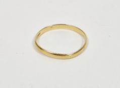 22ct gold wedding ring, 1.9g approx, finger size Q