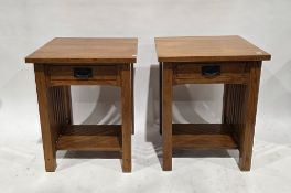 Pair of modern oak side/lamp tables in the Mission End style, the square tops over a single