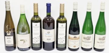 Eight bottles of various wines to include Leitz 2009 Riesling, Felsner Austrian 2009, Esino Bianco