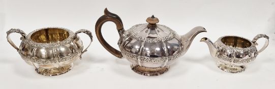 George IV silver three-piece teaset, makerrs mark WE, London 1824, comprising teapot, two-handled