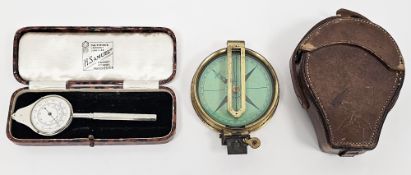 Late 19th/early 20th century brass marching compass by Elliot Brothers of London, 7.5cm diameter,