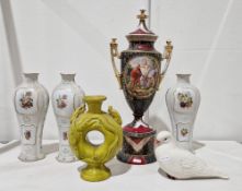 Continental porcelain Chinese export-style garniture of three vases, mid to late 19th century, of