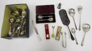 Quantity silver plated items to include pair engraved small serving spoons in maroon velvet and