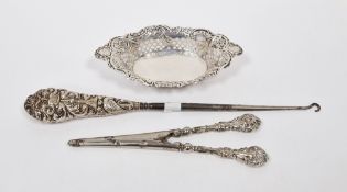 Victorian silver dish by Nathan & Hayes, Chester 1899, of oval form with pierced sides and scroll