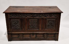 17th/18th century oak mule chest, the three-quarter hinged lid with thumbnail edge, opening to an