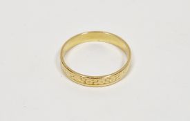 22ct gold wedding ring, 2.9g approx, finger size O½