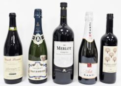 Two bottles of sparkling wine, a magnum of Merlot Veneto 2012, a Raso de la Cruz Tinto 2013 and a