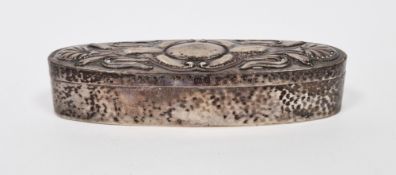 Edwardian Art Nouveau silver box by Deakin & Francis Ltd, Birmingham 1902, of oval hammered form,