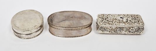 Silver pyx of plain circular form, the cover engraved with a cross, with gilt interior, unmarked,