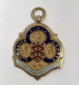 9ct gold and enamel sporting medallion by Thomas Fattorini, Hockley Street, Birmingham, 18g approx