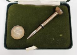 Sterling silver golf tee propelling pencil and silver ball marker, cased