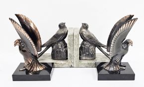Pair of Art Deco bookends of spelter swallow birds on green marble bases, 15cm high together with