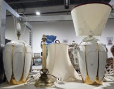 Pair of Italian ceramic table lamps with relief decoration of leaves on a white and gold-coloured