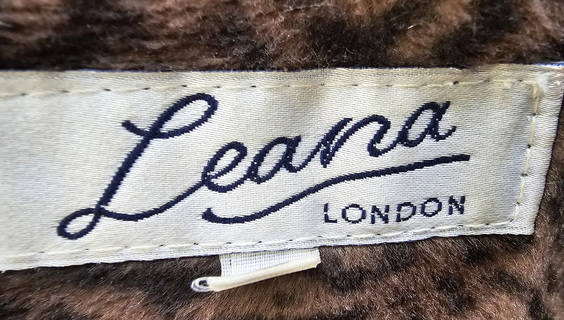 Vintage crepe coat labelled Carling with faux-leopardskin collar and cuffs, a Leana lady's coat - Image 4 of 7