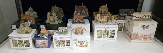 14 Lilliput Lane model cottages including 'Little Moreton Hall', 'Anne Hathaways Cottage', 'Devon