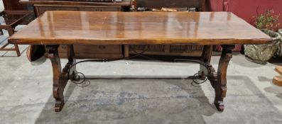 Mid-20th century Spanish-style dining room table in the 18th century manner, the rectangular top