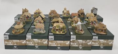 21 Lilliput Lane model cottages including 'Al a Round', 'With Thanks', 'Scented Haven', 'Little