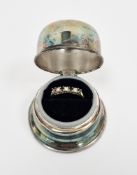 9ct yellow gold sapphire and diamond ring, comprising a row of three claw set faceted diamonds and