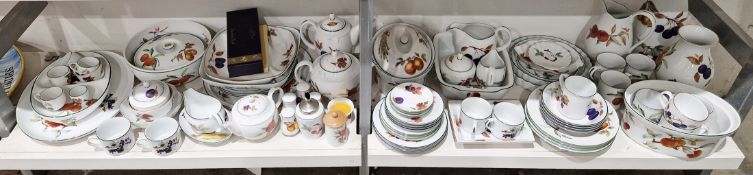 Royal Worcester Evesham Vale pattern part dinner and breakfast service with other kitchenwares,