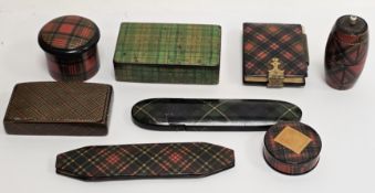 Group of 19th century Tartan and Mauchline ware, including: snuff boxes, pill boxes, spectacle