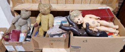 Quantity of assorted vintage toys including jointed teddy bears, a Barnsbury puppet, a childs sewing