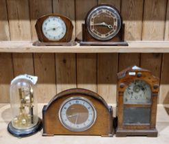 Five assorted mantel clocks (1 box)