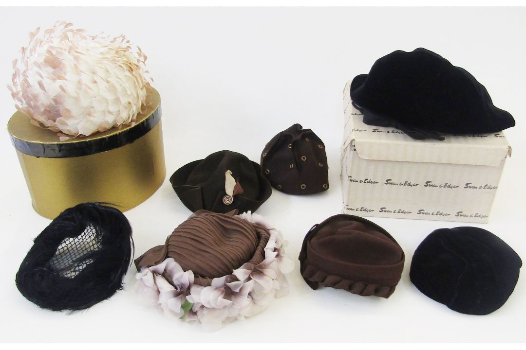 Quantity of vintage hats, to include a net and feathered cap labelled Lady Fashion, a black velvet - Image 2 of 3