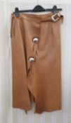Calf skin leather skirt, cowgirl-style with silver-coloured metal medallions and leather tassels,