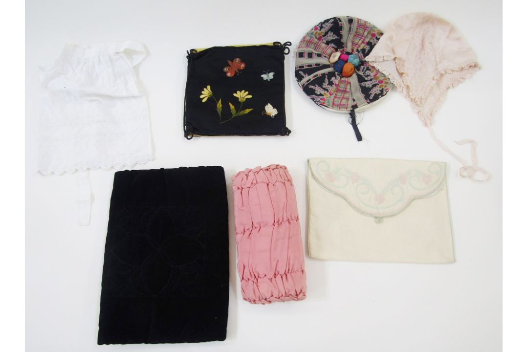 A vintage black lace shawl, a large length of black lace with scalloped edge possibly a shawl or a - Image 2 of 6
