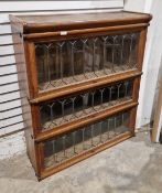 Early 20th-century Globe Wernicke stacking barristers bookcase, comprising three sections with