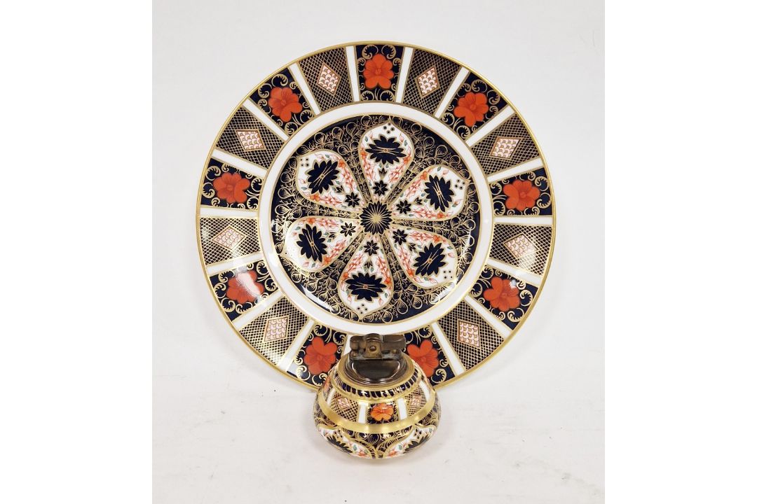 Royal Crown Derby bone china imari pattern lighter, of globular form, printed pink factory marks, - Image 1 of 2