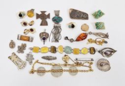 Quantity of silver and other costume jewellery to include an Egyptian silver money clip,