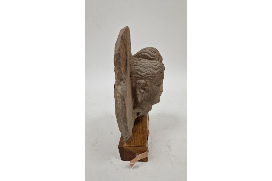 Carved stone Bodhisattva head fragment, possibly Gandhara region & 4th Century, the hair with - Image 7 of 11