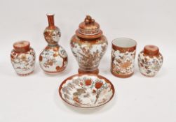 Group of Japanese porcelain kutani vases, Meiji period (1868-1912), comprising: a double gourd-